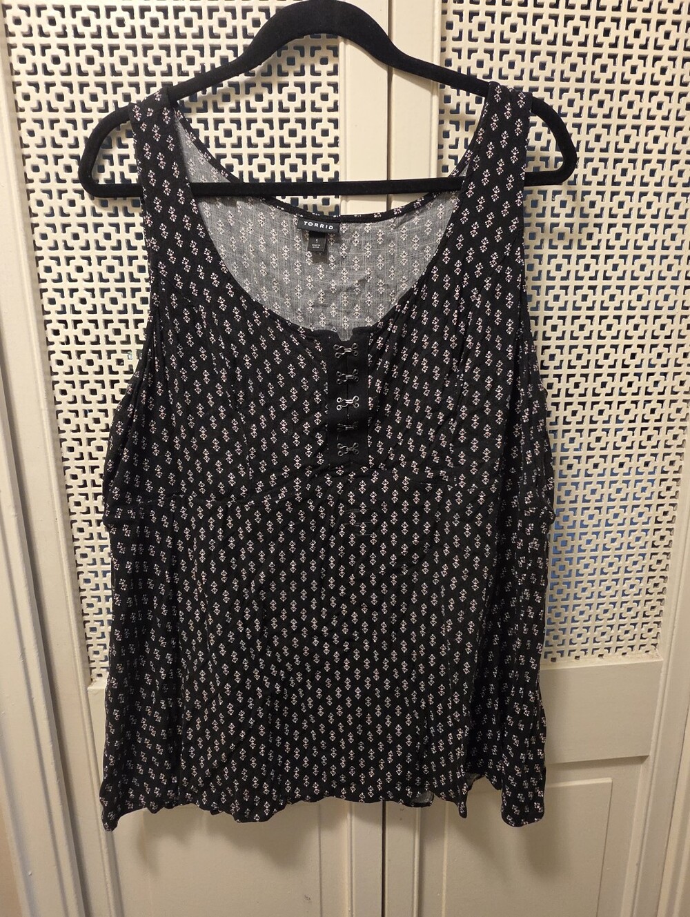 torrid Hook & Eye Scoop Neck Top